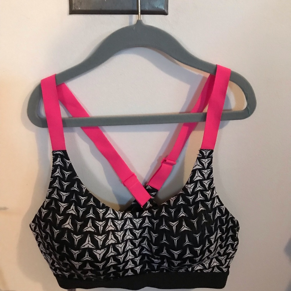 Victoria Secret sports bra 34B
